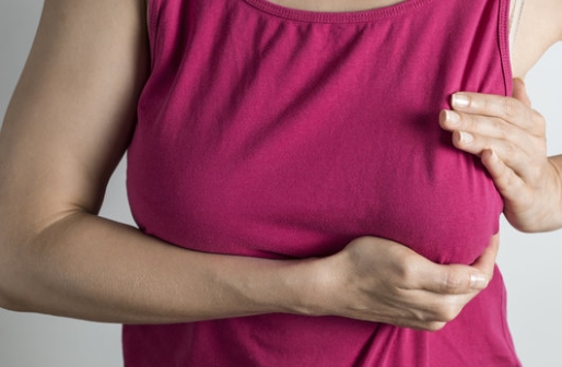 How to manage breast engorgement when weaning